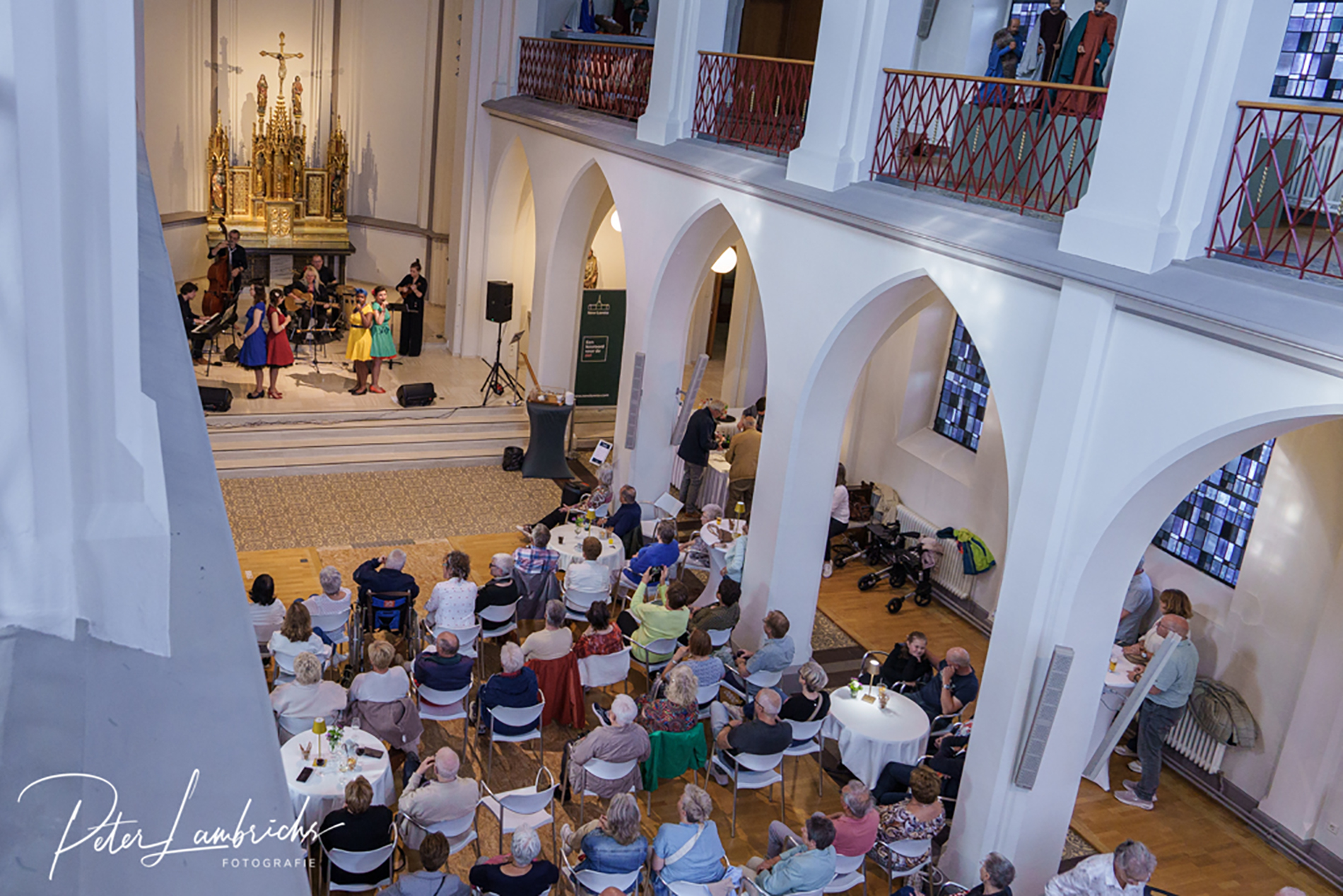 Zomeravond in de Kapel: Diner, Livemuziek & Dans