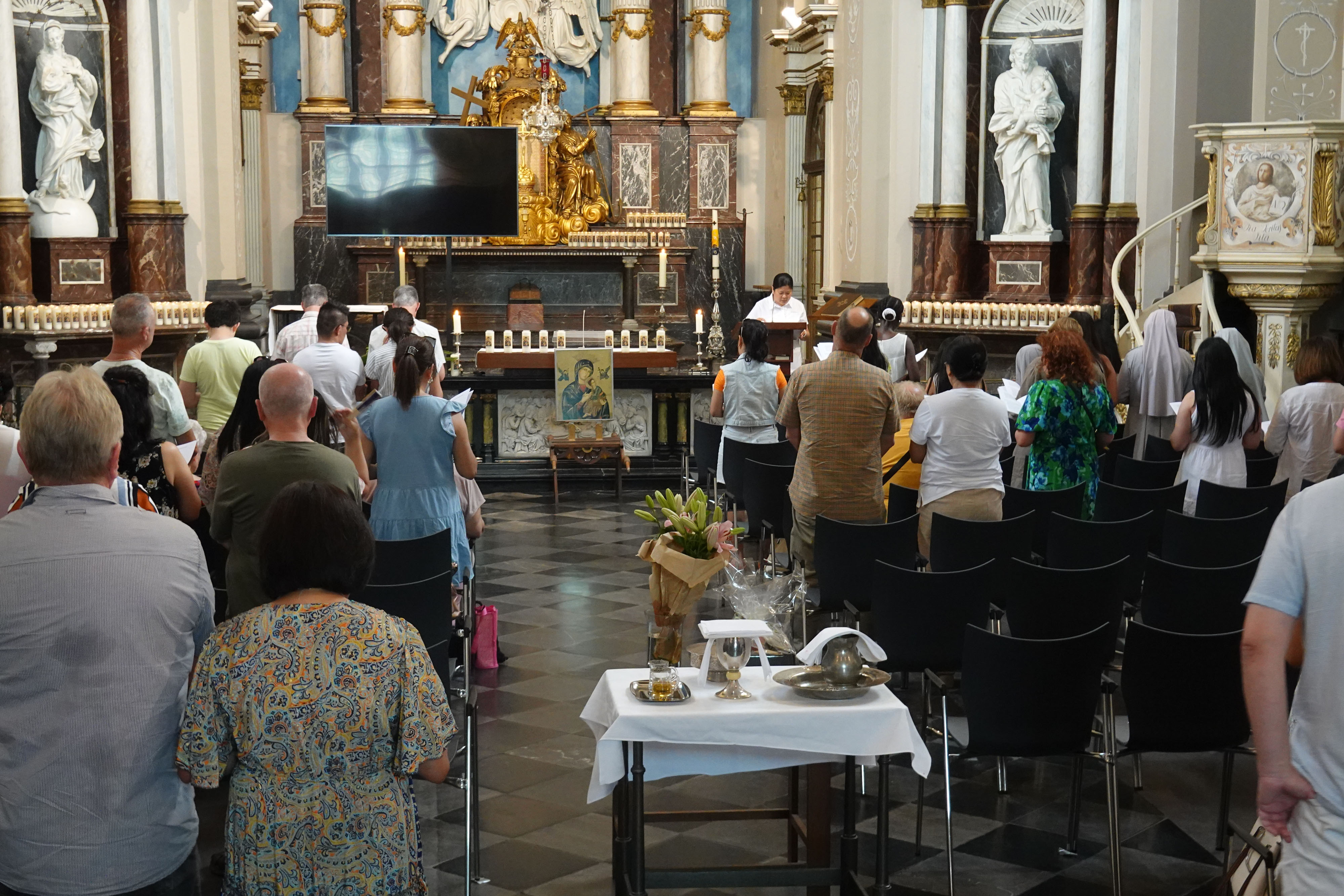 Engelstalige mis voor Onze-Lieve-Vrouw van Altijddurende Bijstand