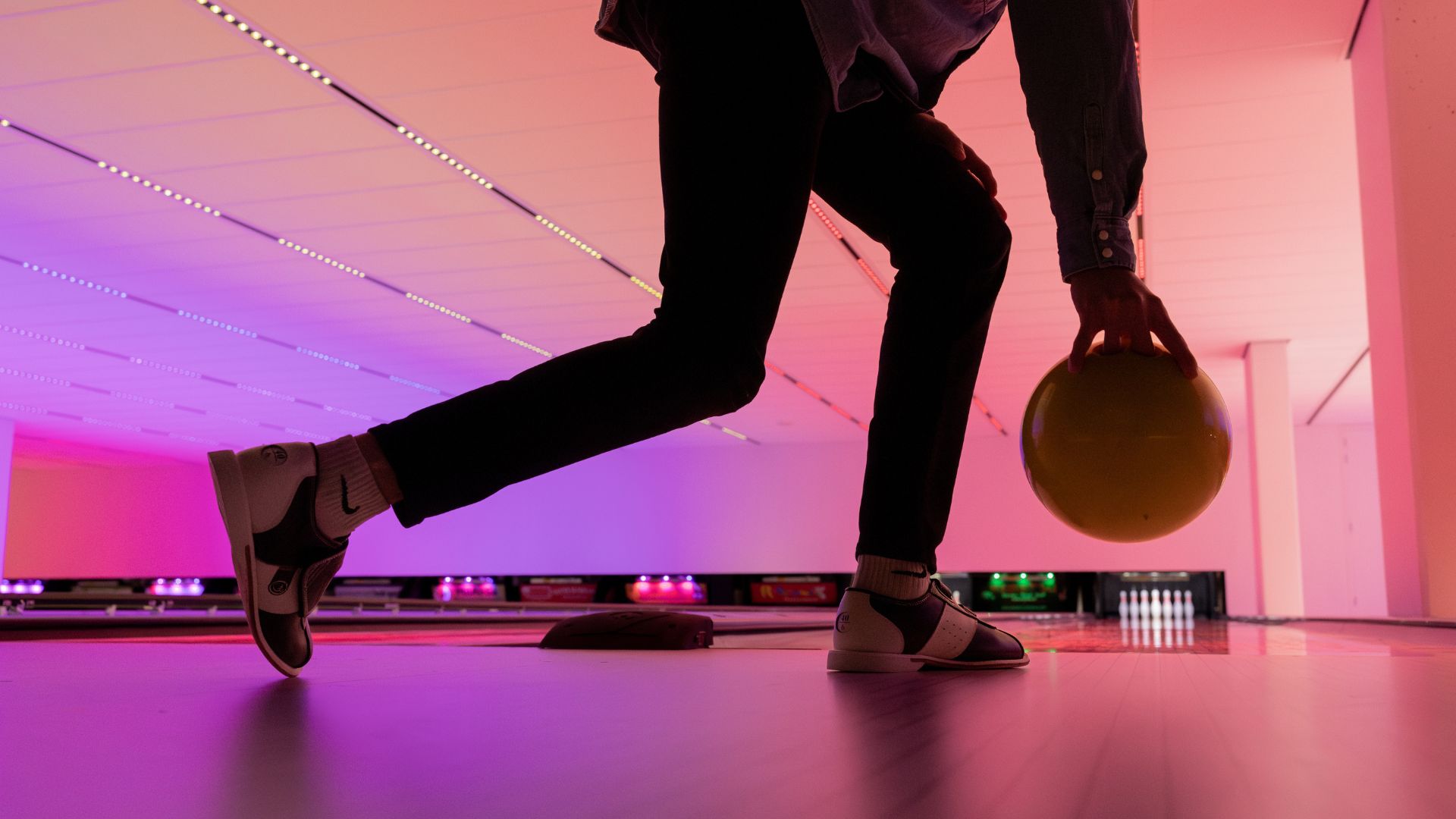Bowlo Bowling & Lounge